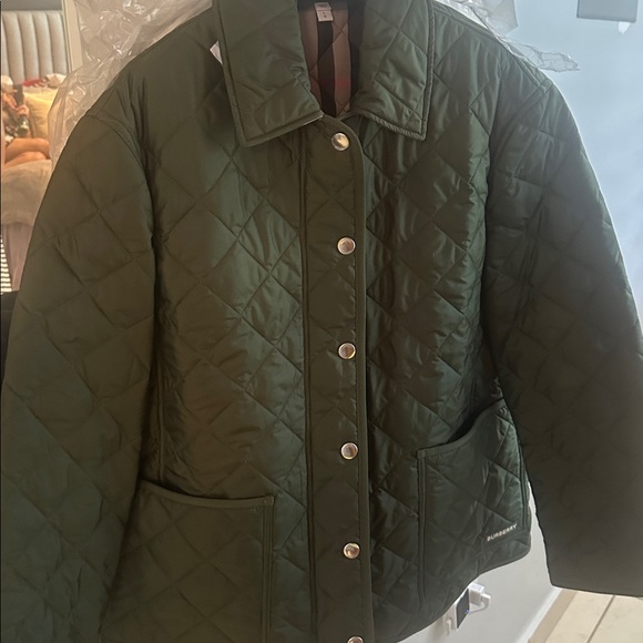 Burberry Olive Quilted Jacket NWT LARGE - Picture 1 of 14